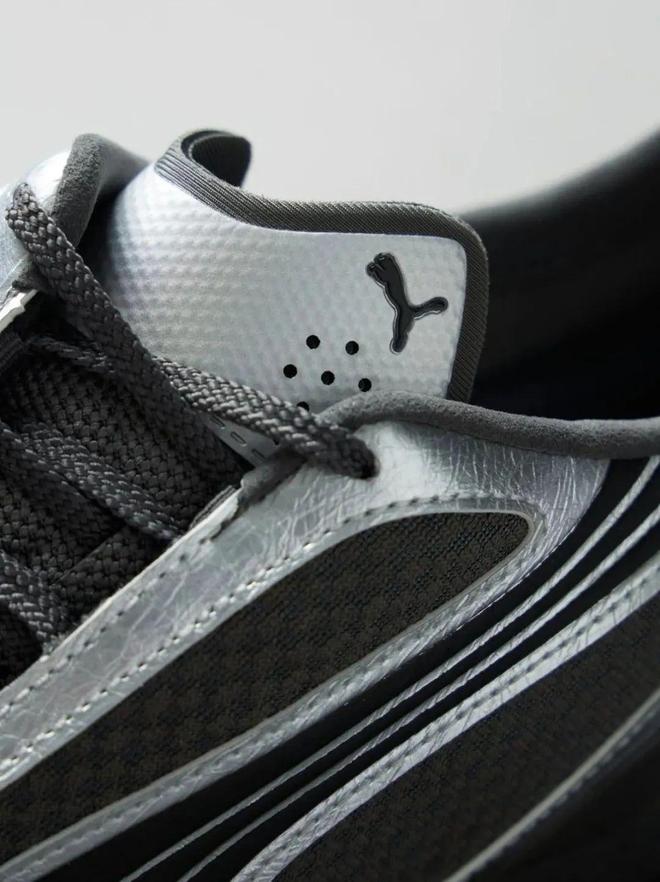 牌色这4双sneakers值得一冲！AG真人中国当「液态银」成春夏潮人招(图9)
