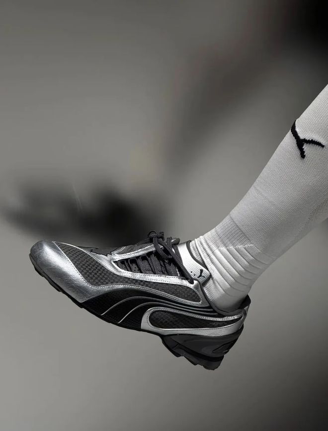 牌色这4双sneakers值得一冲！AG真人中国当「液态银」成春夏潮人招(图19)